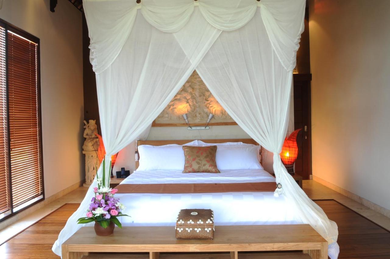Villa Dikebun Ungasan Esterno foto