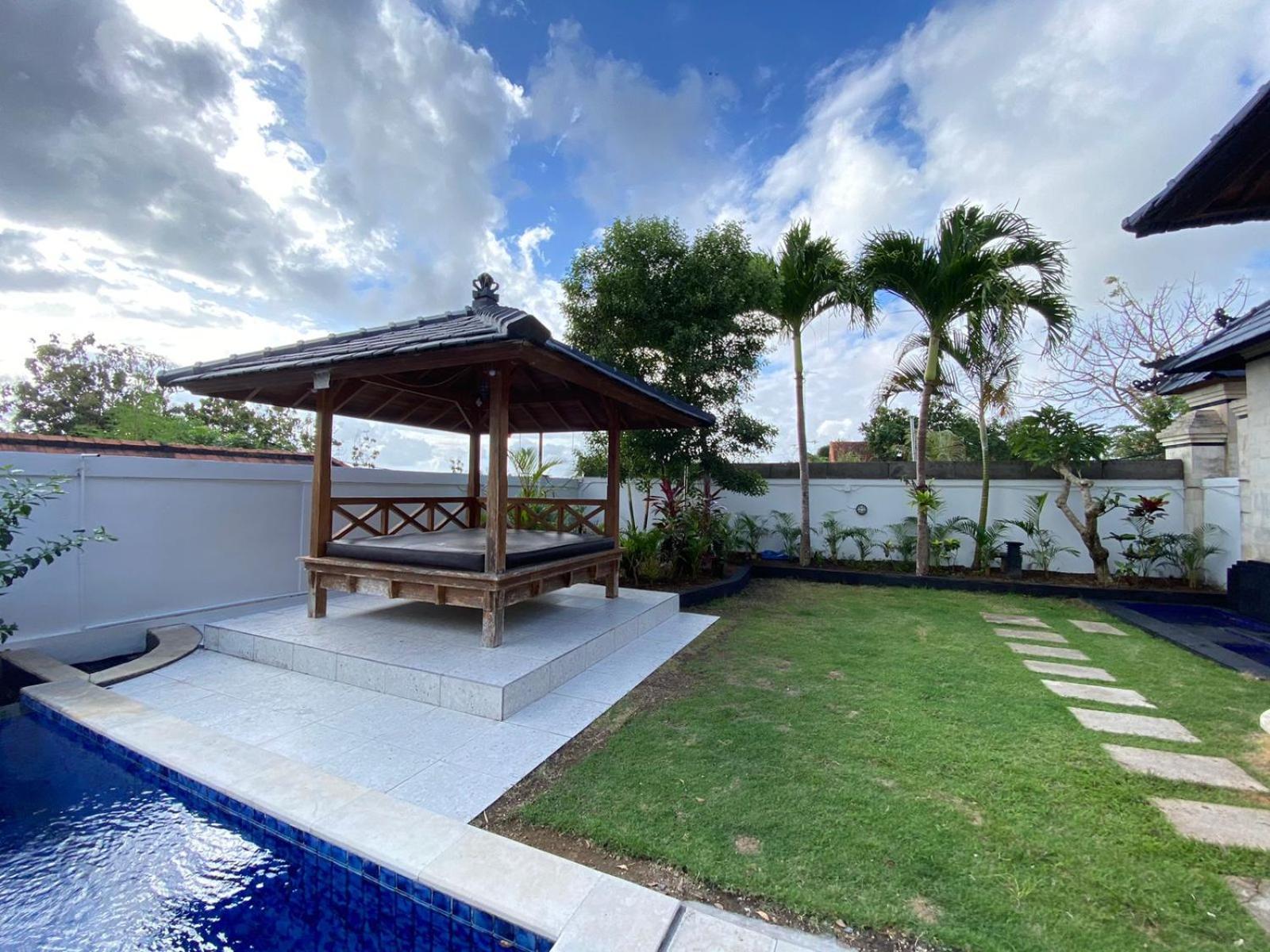 Villa Dikebun Ungasan Esterno foto